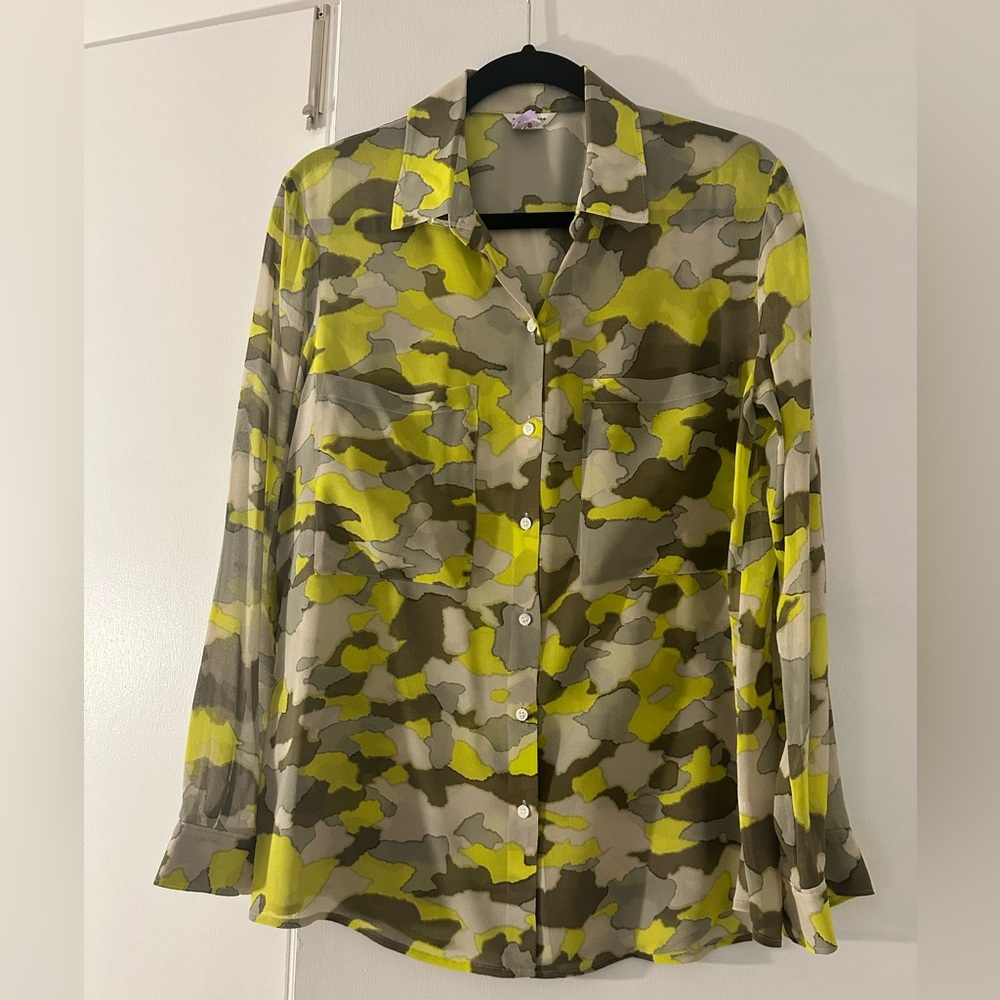 Silk Club Monaco blouse with Green and Gray camo  Pattern